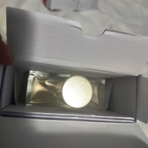 Ladies Perfume Bundle - Picture 7 of 10